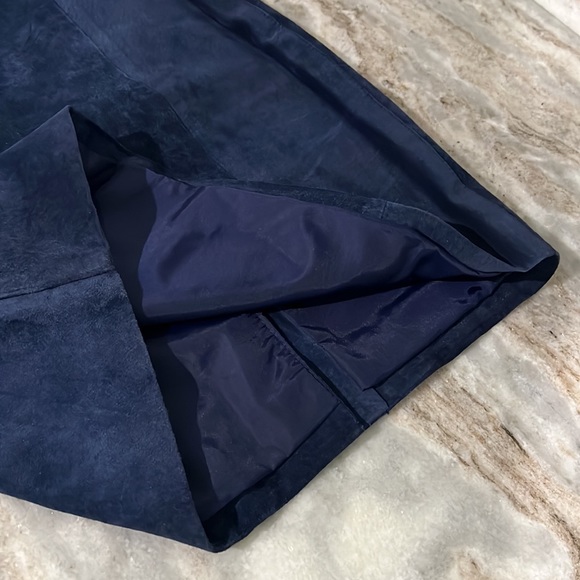 Vintage Blue Suede Skirt - Picture 7 of 11